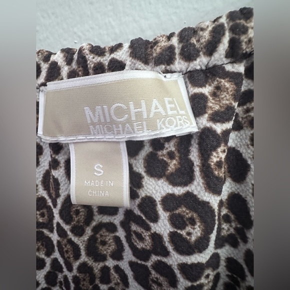 Michael Kors Cheetah-Print Ruffled Top peasant blouse off- shoulder Size Small - Picture 4 of 7